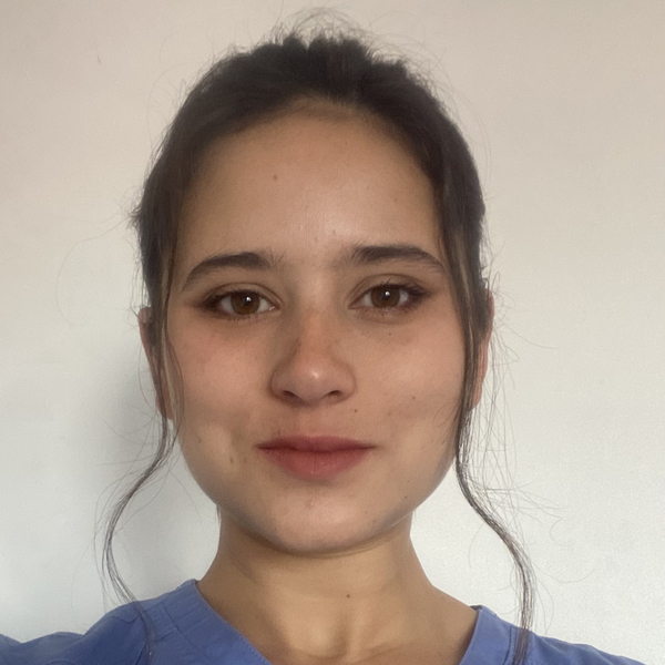 Karla - Profesor de biología - CDMX