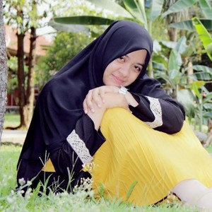 Febrita - Guru matematika - Kecamatan Baki