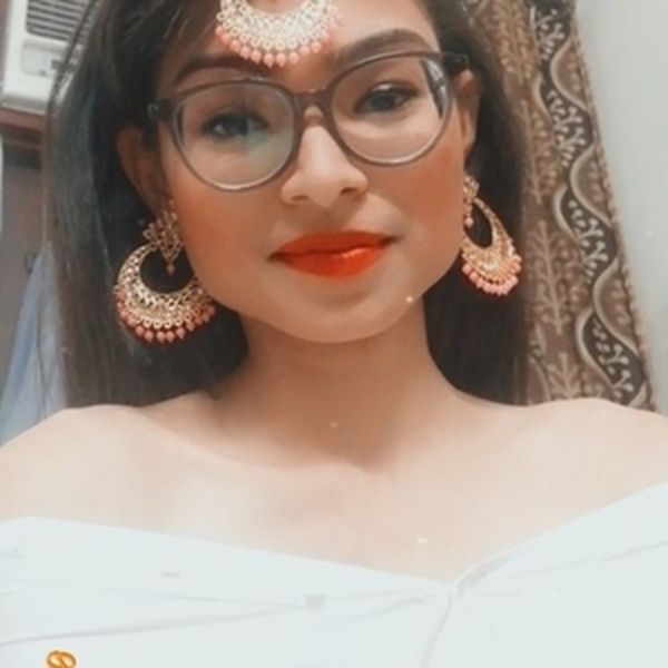 Priyanka - Drawing teacher - New Delhi