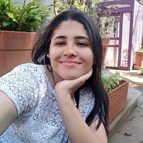 Letícia - Professor de matemática - Residencial Vale do Sol
