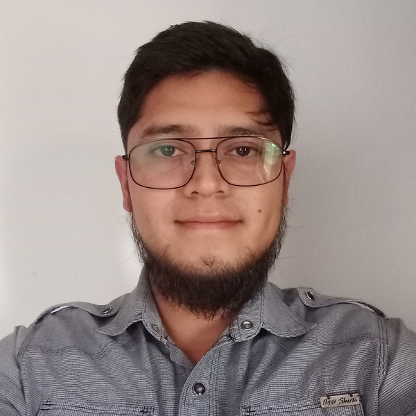 Tony - Ciudad de México,: Egresado de la carrera de agronomía, también  estudie un año y medio en la carrera de ingeniería en sistemasautomotrices.