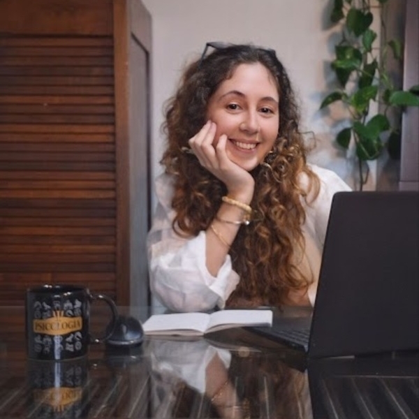 Maria Eduarda - Prof de expressão oral - inglês - São Paulo