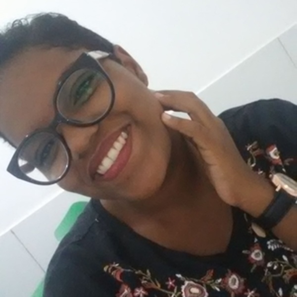 Caroline - Professor de solfejo - Salvador