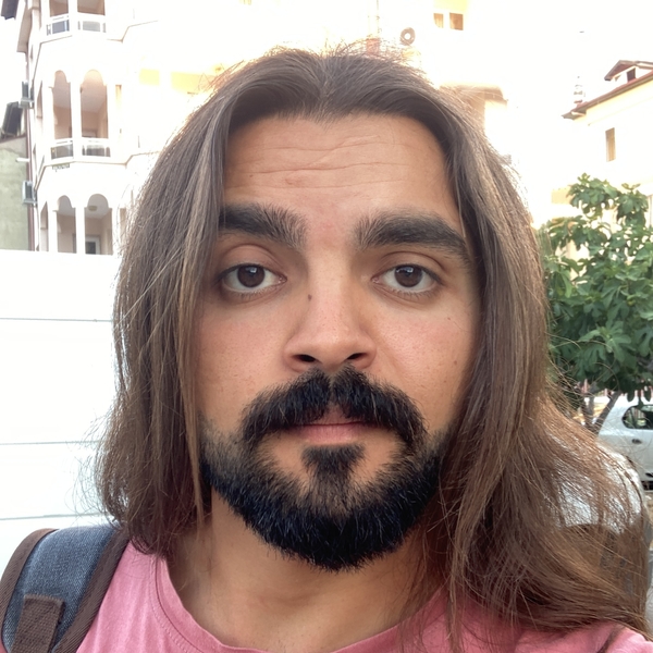 Mert - Matematik öğretmeni - 