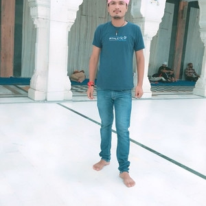 Ashish - Physics tutor - London