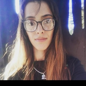 Ludmila - Profesor geometría - Pergamino