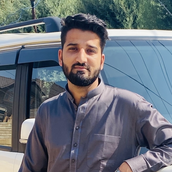 Shah - Maths tutor - New Delhi