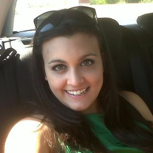 Fabiana - Insegnante di aiuto tesi - Terra
