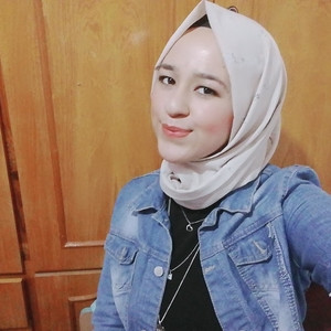 Irem - Tarih öğretmeni - 