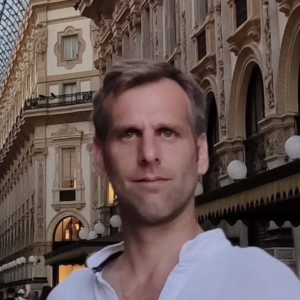 L - Prof de guitare - Moulinet