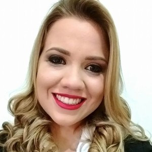 Camila - Professor de matemática - Maringá