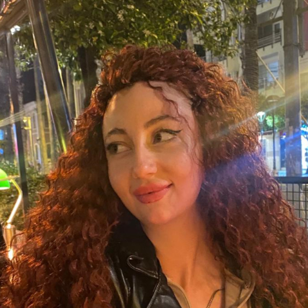 Ezgi - Eğitim koçu - 
