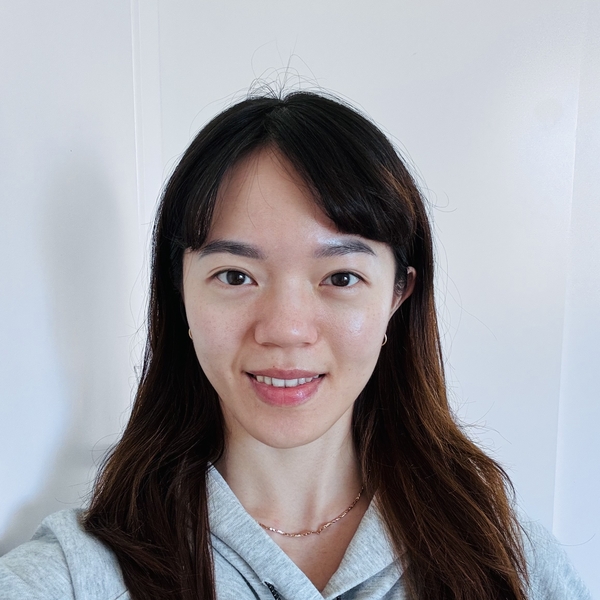 Nina - Yoga instructor - Vaucluse