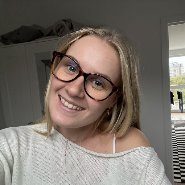 Eve - Prof de luxembourgeois - Etterbeek