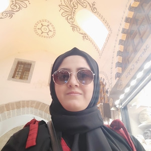 Hümeyra - Okul derslerine destek öğretmeni - 