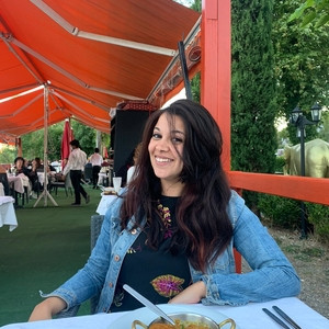 Safia - Prof d'économie - Argenteuil