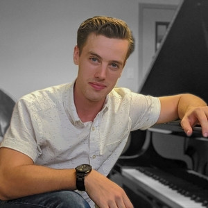 Maximilian - Singing tutor - Irving
