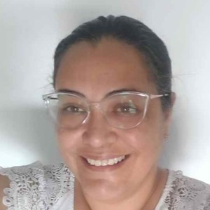 Suzana - Prof de auxílio nos trabalhos de casa - Jardim Europa