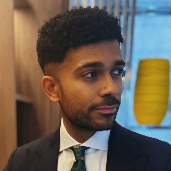 Nicolas - Prof de préparation concours / examen - Paris 4e