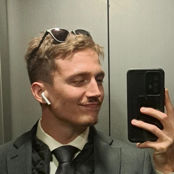 Julien - professeur d'aide aux devoirs - Paris