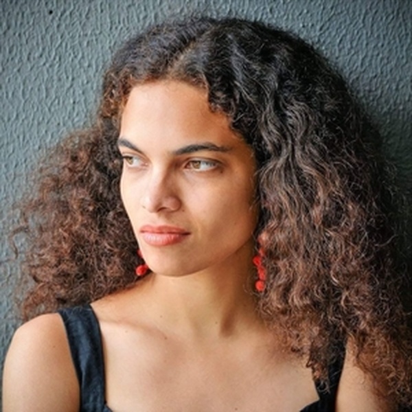 Luiza - Professor de Biologia - Salgadinho