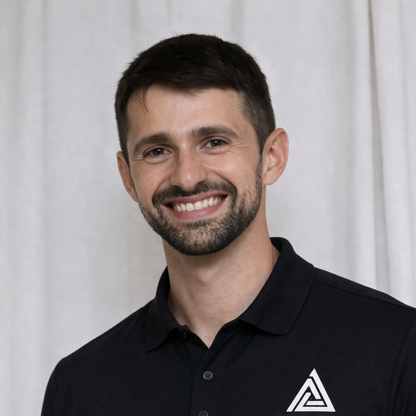 Tiago - personal trainer - Parede