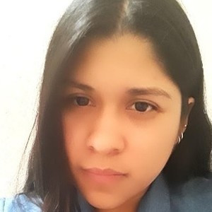 Angie - profesor de informática básica - 