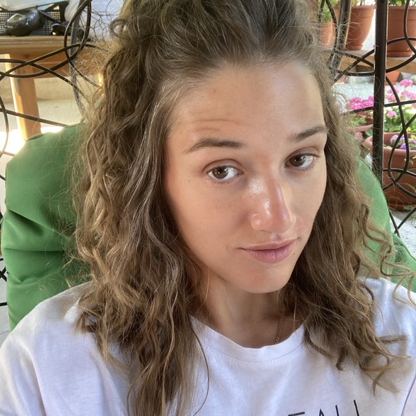 Irina - Prof de russe - Seillons-Source-d'Argens