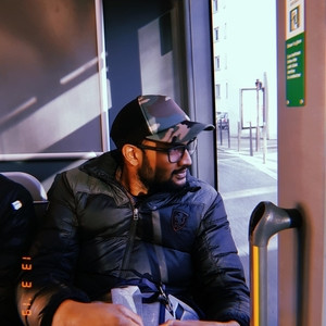 Navishen - Prof d'anglais - Nîmes