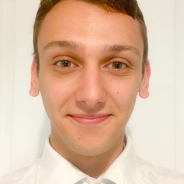TZ - Graphisme tutor - Leeds