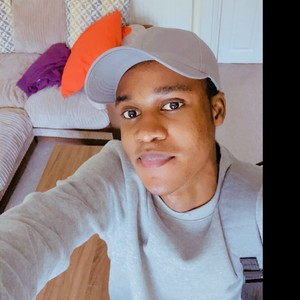Ayobami - English tutor - Bradford