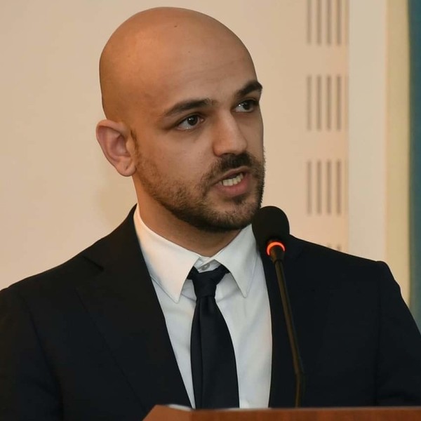 Giuseppe - Insegnante di informatica - Varese