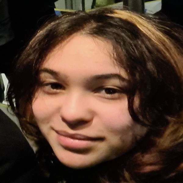 Zahia - Prof d'aide aux devoirs - Ivry-sur-Seine