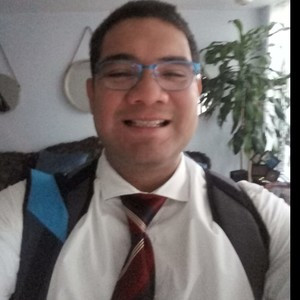 Kenneth Ivan - Profesor de médecine - Xalapa Enríquez