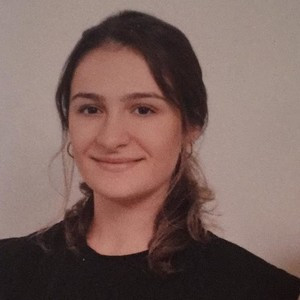 Beste - İngilizce öğretmeni - İzmir