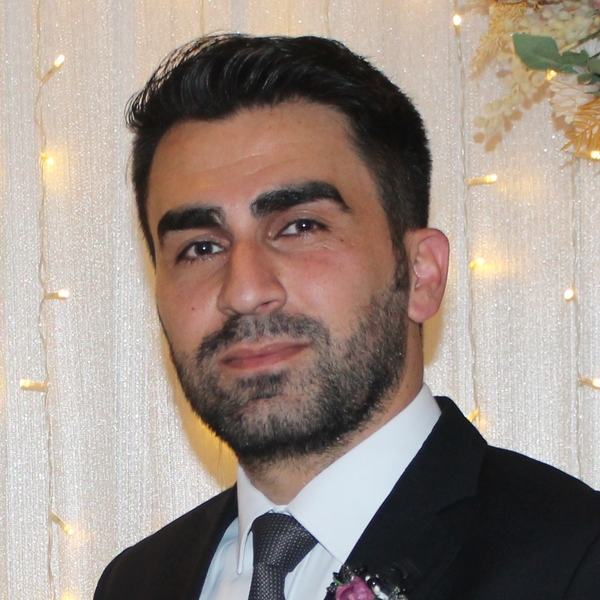 Servet - İngilizce öğretmeni - 