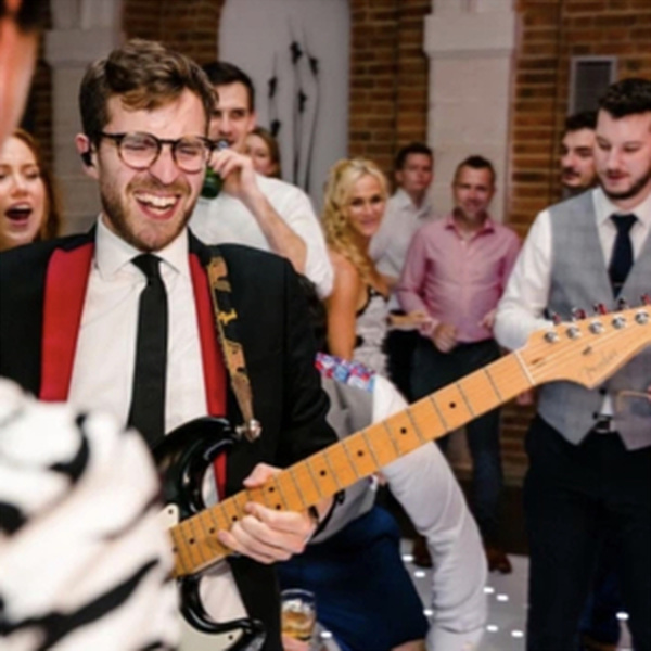 Adam - Guitar tutor - Witney