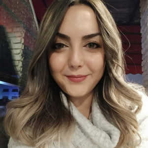 Cande - Okul derslerine destek öğretmeni - 