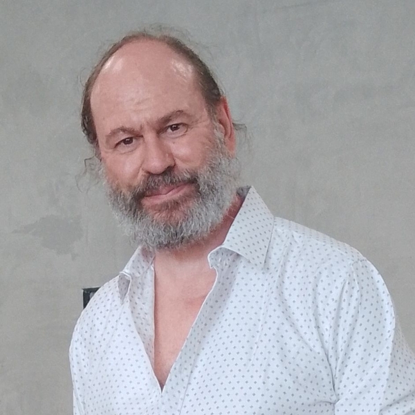 Eric Bernard - Prof de HTML - Vila Louro