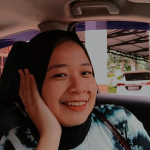 Erina - Guru kosa kata - bahasa inggris - Kecamatan Gunung Putri