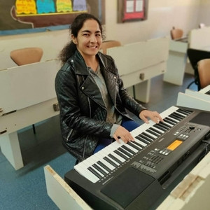 Harini - Piano tutor - 