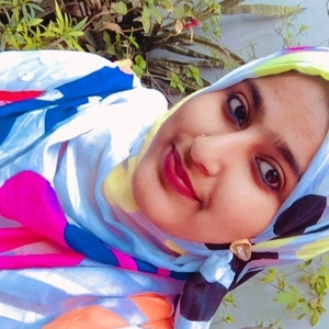 Aneeqa - English tutor - Lucknow