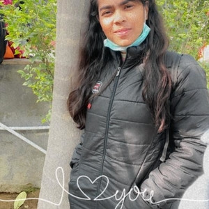 Nidhi - Biology tutor - Hodal