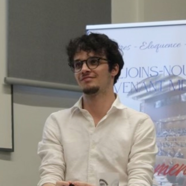Raphael - Prof d'histoire - Toulouse