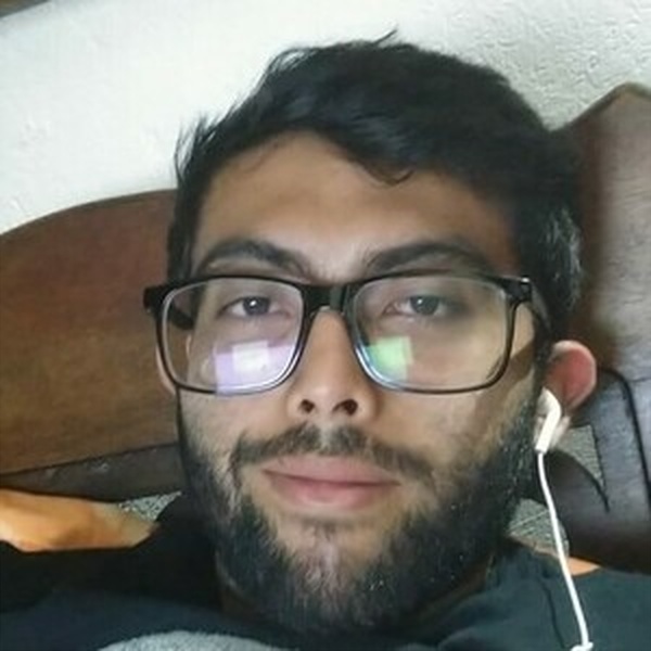 Daniel Santiago - profesor de videojuegos - Bogotá