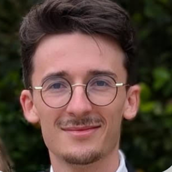 Joseph - Prof de sciences politiques - Brest