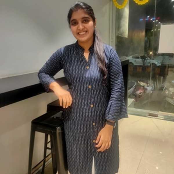 Gauri Biyani - Literature tutor - Jalna