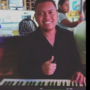 Luis - profesor de piano - Bogotá
