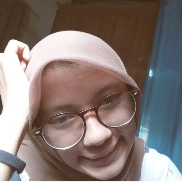 Anisa - Guru ilmu komputer dasar - Meulaboh