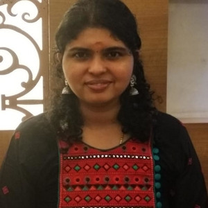 Sindhuja - Graphic design tutor - London